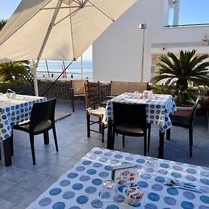  Bed & Breakfast L'onda Italia