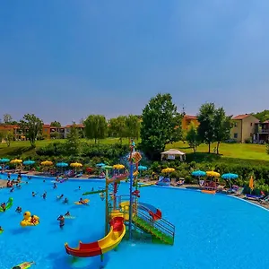 4* Ośrodek wypoczynkowy Belvedere Village